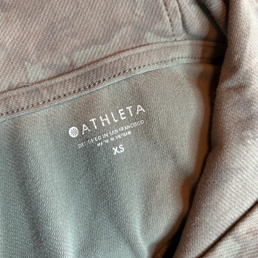 Athleta green camo hoodie size XS - Picture 6 of 6